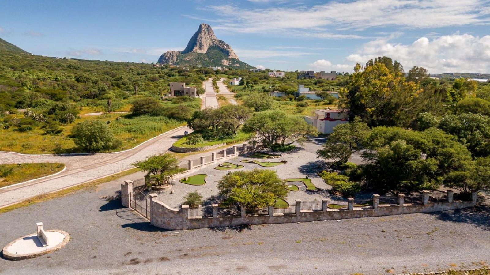 Club Vergel Resort Bernal Exterior photo